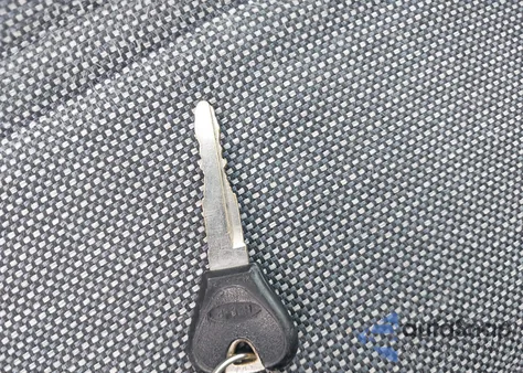 2000 Ford Escort Zx2 z USA, uszkodzony, nr VIN 3FAKP113XYR243903